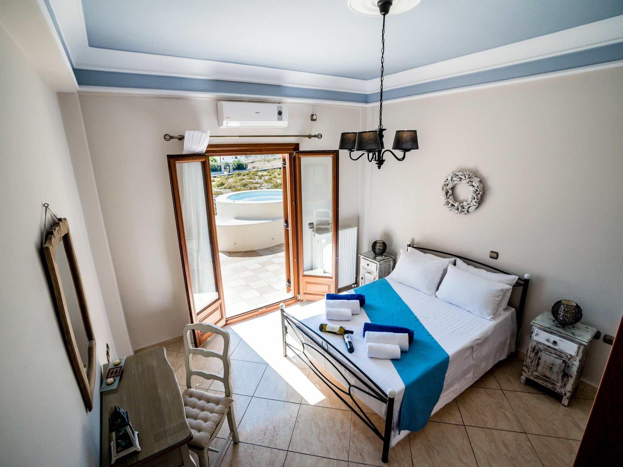 Vineyard Exclusive Suites Akrotírion Dış mekan fotoğraf